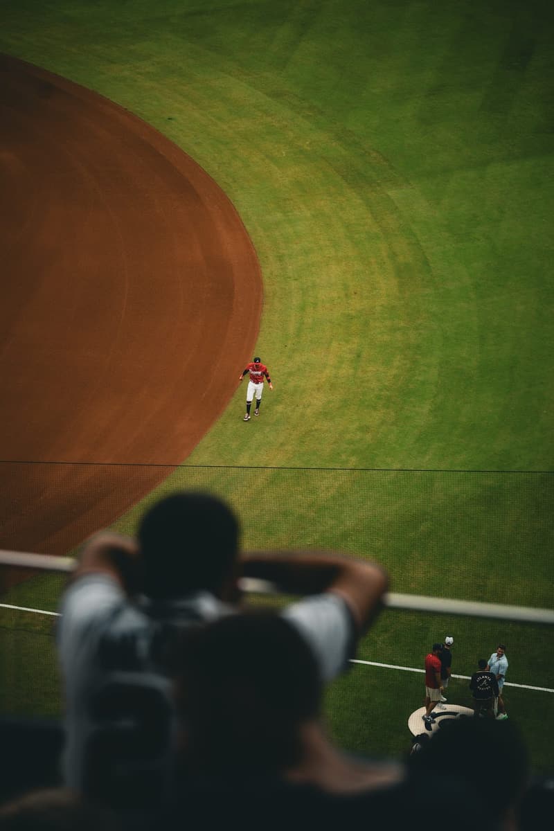 Baseball: hráč v poli